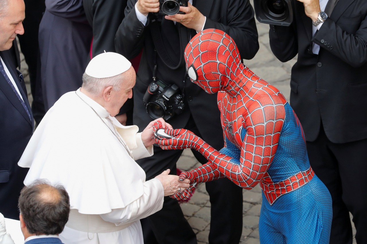 La historia detrás del Spiderman que visitó al Papa