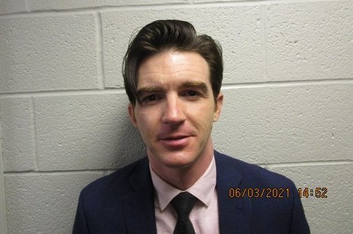 Drake Bell se declara culpable de poner en peligro y difundir material dañino para menores