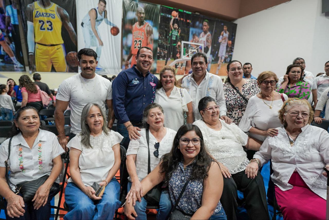 Juntos continuaremos por el buen camino en San Juan del Río: Roberto Cabrera.