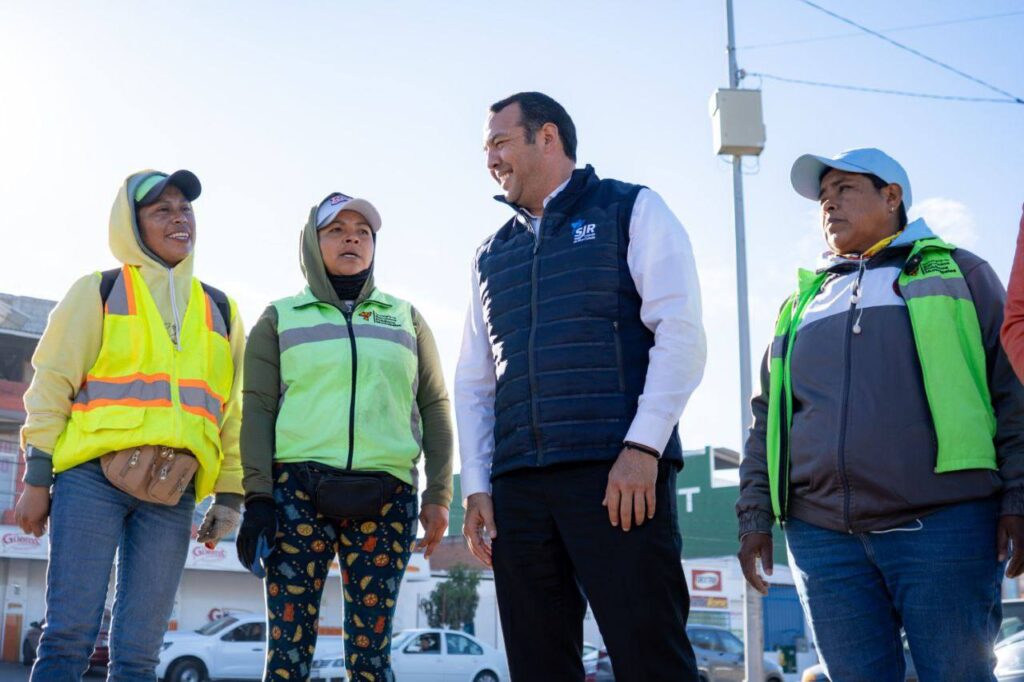 Avances en mantenimiento urbano en la colonia Floresta y Avenida Banthí