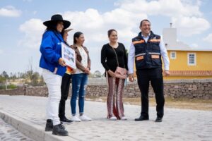 Roberto Cabrera entrega construcción de calle en Estancia de Santa Lucía con una inversión de 1.9 mdp