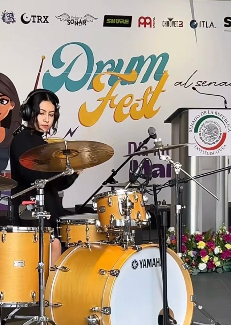 Ela Street representa a Querétaro en el Drum Fest del Senado de la República