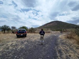 Atienden incendio en zona cerril de Santa Isabel El Coto
