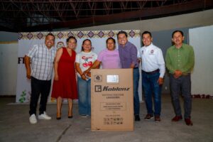 Ezequiel Montes celebra a las madres con alegría, premios y diversión