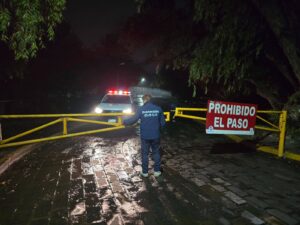 Cierran temporalmente el Paseo de Los Abuelos y Paso Ancho por incremento de caudal en San Juan del Río