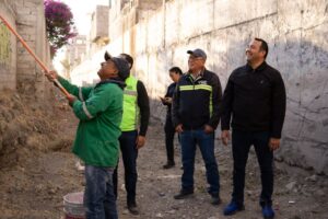 Roberto Cabrera supervisa trabajos de Servicios Públicos en la colonia El Sagrado Corazón