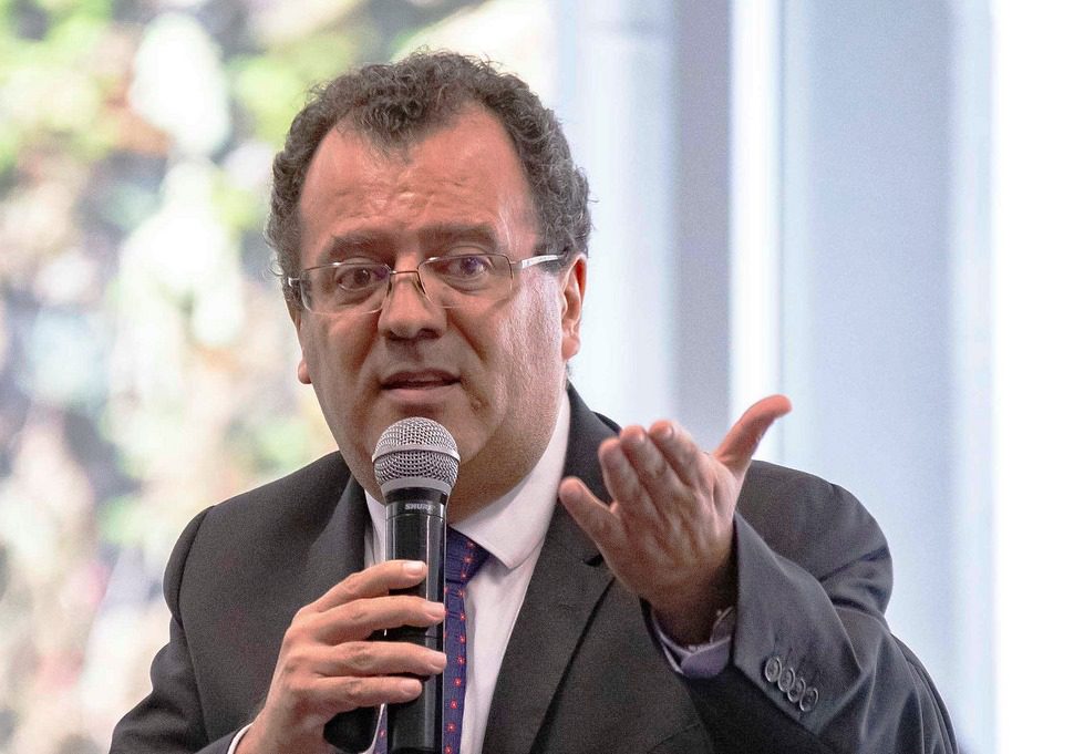 Diputado Gilberto Herrera cuestiona proyecto hídrico del gobernador y defiende a trabajadores del sector público