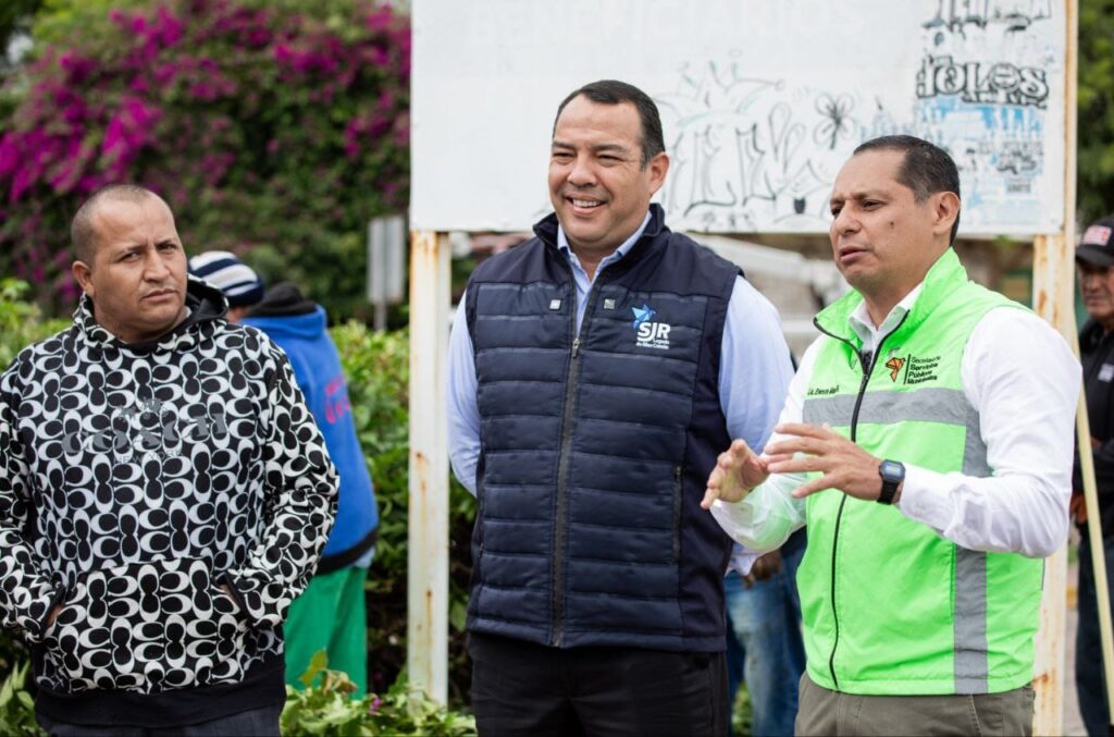 Supervisa Roberto Cabrera funcionamiento del cárcamo del fraccionamiento La Rueda