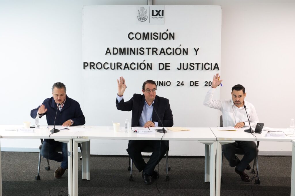 Aprueban diputados integrantes de la Comisión de Administración y Procuración de Justicia, dictámenes en materia de violencia de género y digital