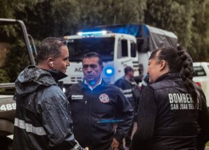 Realizan recorridos de supervisión tras lluvias en San Juan del Río