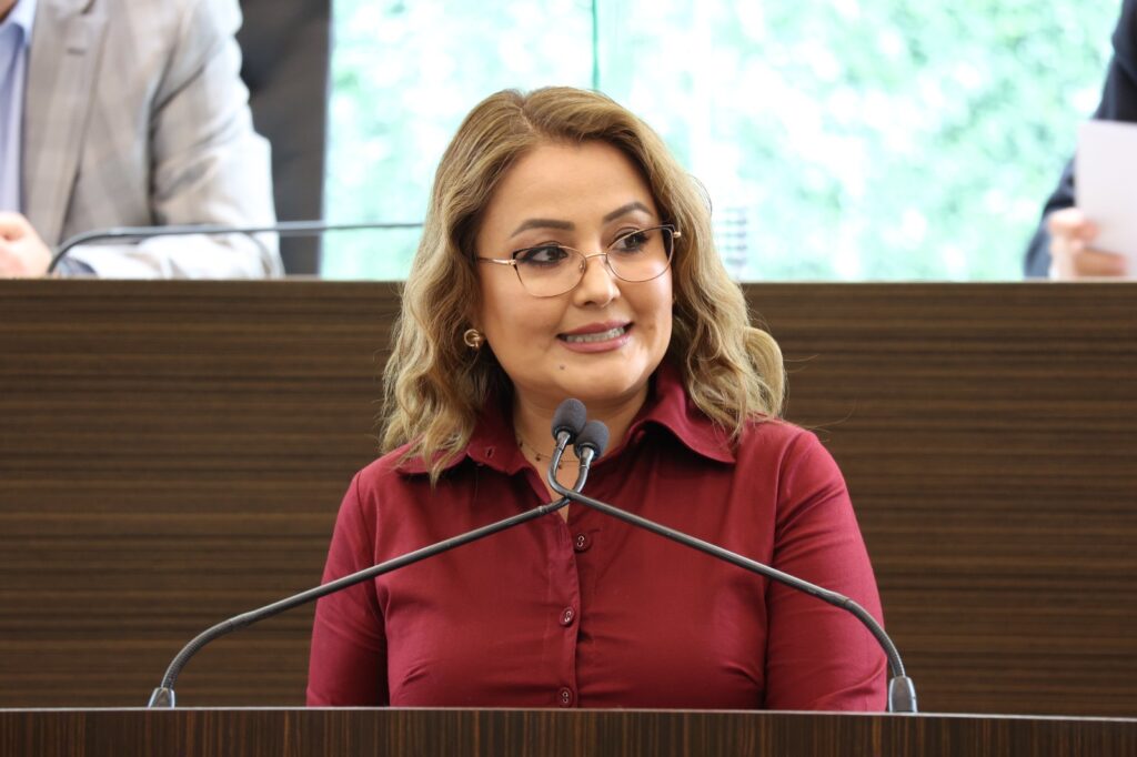 Diputada Claudia Díaz Gayou vota a favor de la “Ley Kuri”, pero denuncia simulación legislativa y omisiones en materia de justicia digital