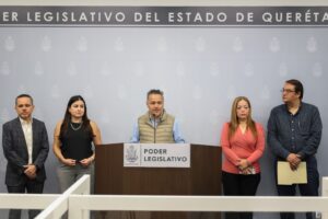 Enrique Correa va contra las “escuelas patito” en Querétaro