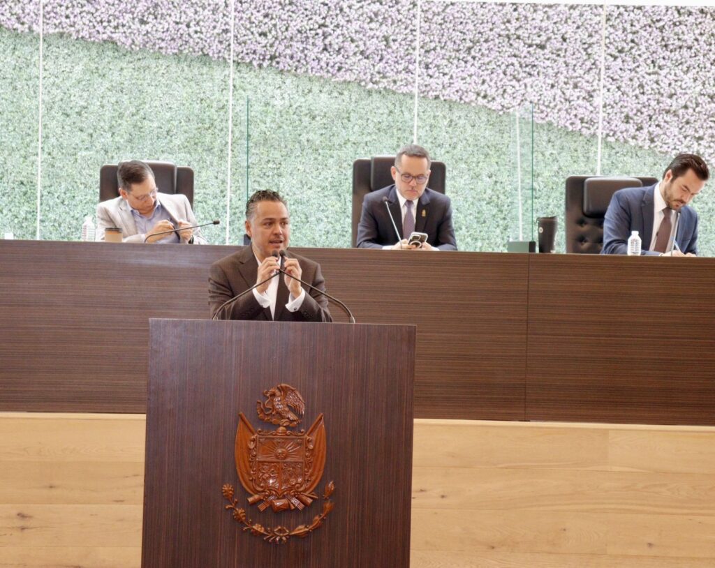 Enrique Correa Sada respalda con firmeza la “Ley Kuri” para proteger a la niñez en el entorno digital