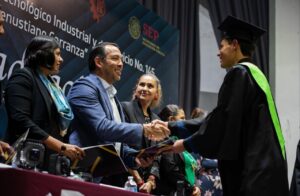 En San Juan del Río la educación es primordial al ser transmisora de valores: Roberto Cabrera