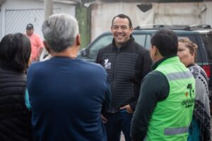 Supervisa Roberto Cabrera trabajos de mejora de imagen urbana en colonia Los Olivos.