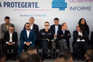 Roberto Cabrera acompaña graduación y toma de protesta de nuevos elementos de la Policía Estatal y Municipal