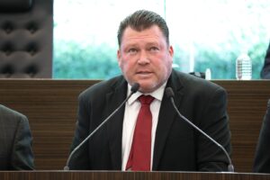 Diputado Edgar Inzunza critica bloqueo legislativo en Informe de la LXI Legislatura