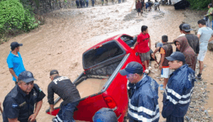 Lluvias provocan deslaves, inundaciones y suspensión de clases en la Sierra Gorda de Querétaro