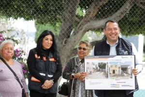 Entrega Roberto Cabrera techumbre en El Pedregoso.