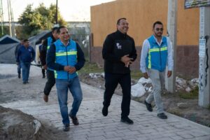 Roberto Cabrera supervisa labores de Servicios Públicos en Panteones Municipales.
