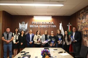 Mesa Directiva y Junta de Coordinación Política se reúnen con la rectora de la UAQ