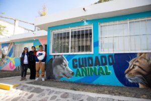 Entregan mural que promueve la cultura del bienestar animal en San Juan del Río