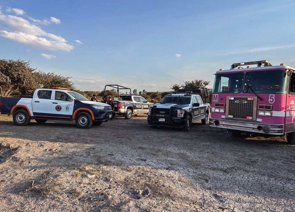 🔴 Joven de 18 Años Pierde la Vida Tras Ingresar a Nadar en un Canal en San Juan del Río