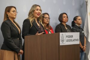 Diputadas respaldan a la presidenta Claudia Sheinbaum y se suman a la indignación por el acoso del que fue objeto