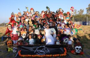 Con concursos de pan de muerto, Catrinas, Xantolo y conciertos concluye el 19º Festival de Día de Muertos San Juan del Río 2025.