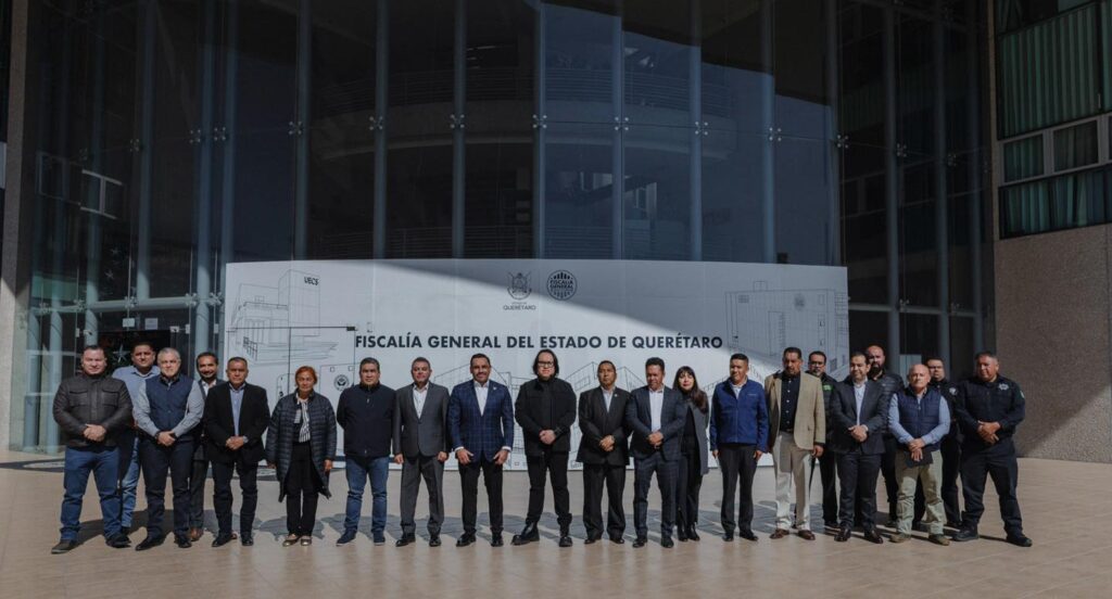 Fiscalía de Querétaro fortalece la coordinación interinstitucional en reunión de Sinergia por Querétaro