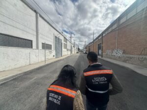 Supervisa Secretaría de Obras Públicas y Desarrollo Urbano avances finales en calle 2 Poniente, colonia Valle de Oro