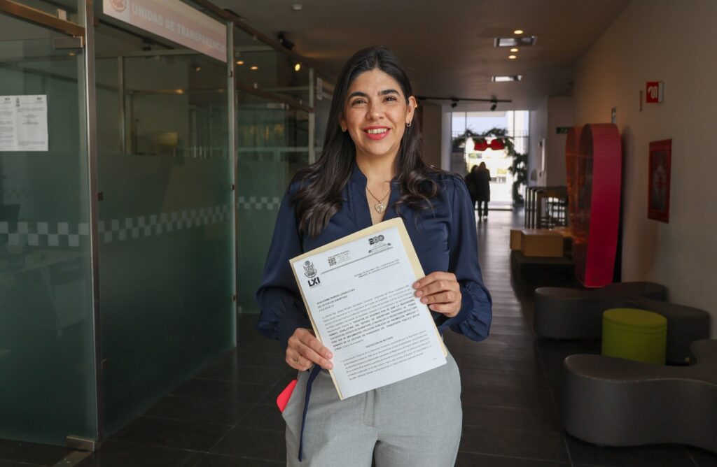 Diputada Juliana presenta Iniciativa de Exhorto a fin de que se implementen políticas públicas de promoción, impulso y fomento de la lectura en paraderos del transporte público