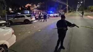 Localizan dos personas sin vida y cuatro lesionados al interior de una pensión en San Juan del Río