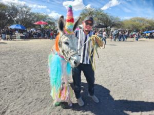 Celebran la tradicional carrera de burros en La Venta, Pedro Escobedo