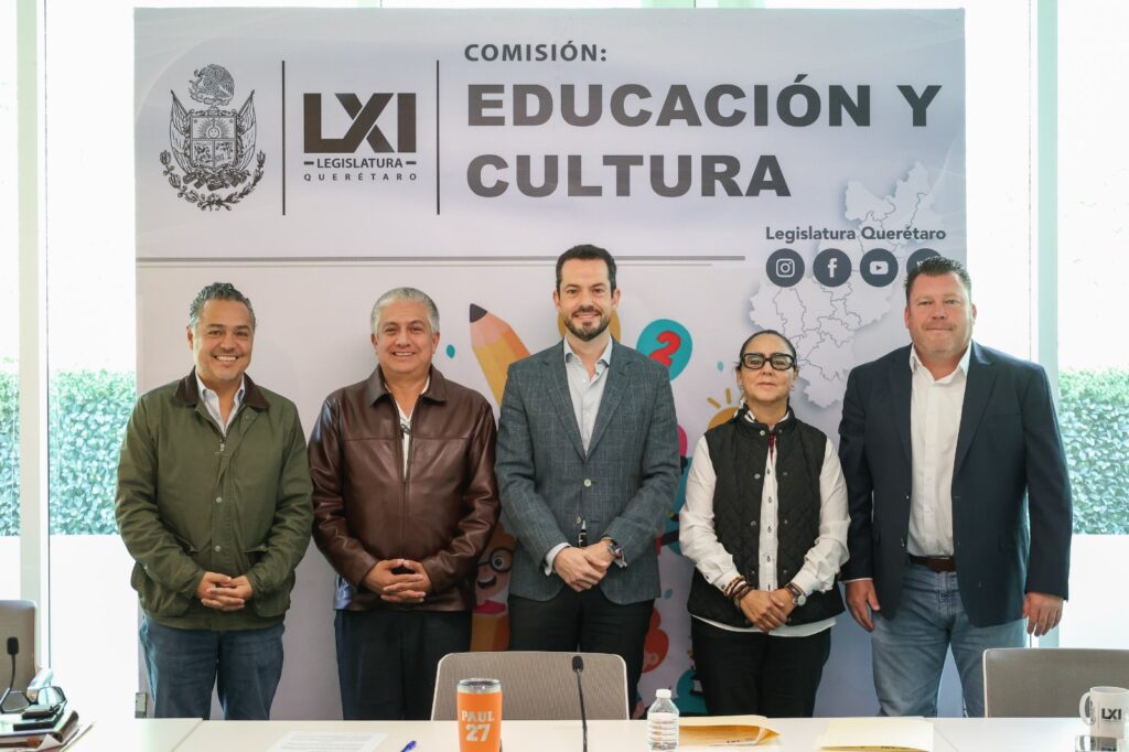 Aprueba Comisión de Educación y Cultura reforma para proteger a estudiantes en estado de embarazo y en situación de paternidad