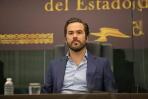 Mauricio Cárdenas da seguimiento al regreso a Estados Unidos de la Caravana de Migrantes