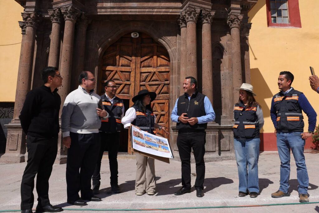 Supervisan mejoras en templos y Centro Histórico de San Juan del Río