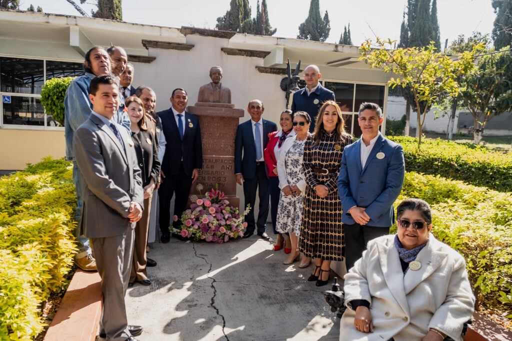 Celebran 75 aniversario de la Secundaria General Antonio Caso con sesión solemne de Cabildo