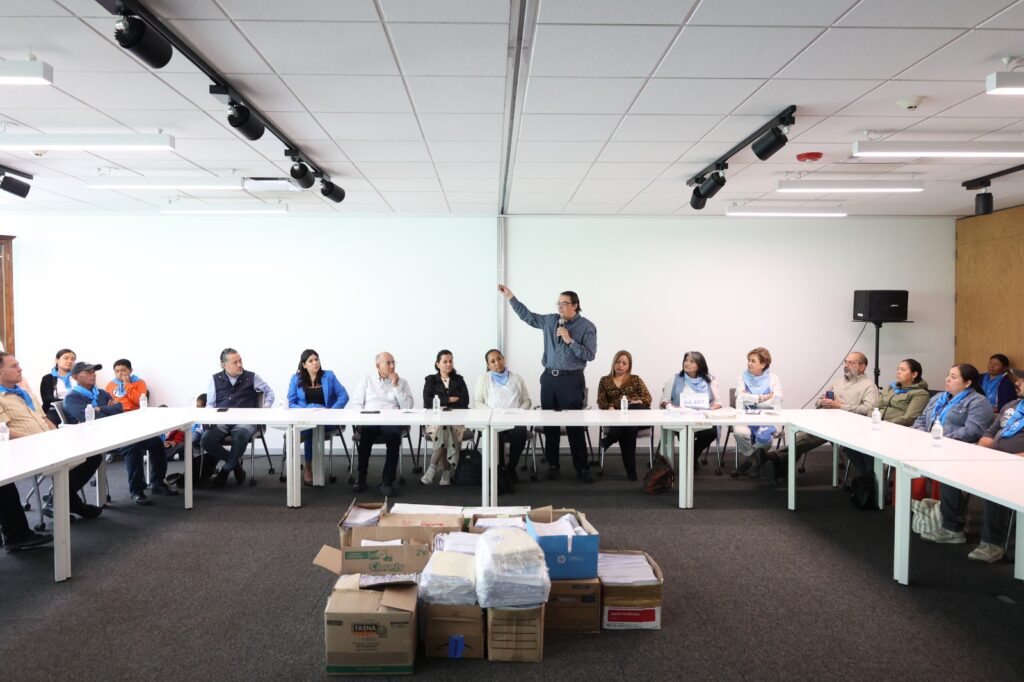 Entregan más de 64 mil firmas en Querétaro en defensa de la vida