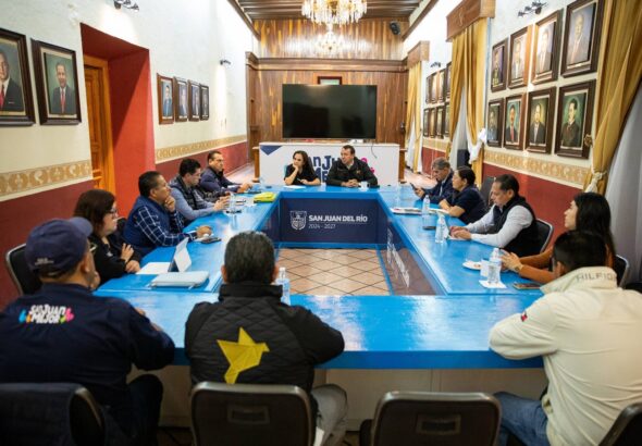 Encabeza Roberto Cabrera reunión de trabajo con el Gabinete Municipal