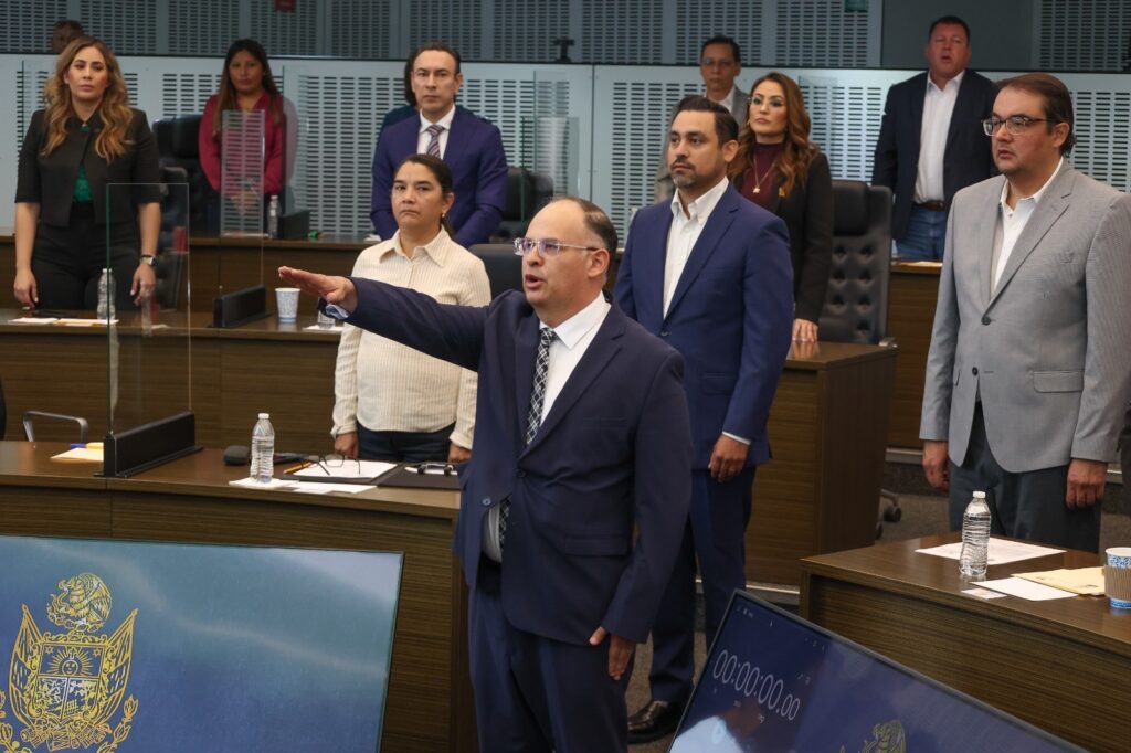 En Sesión de Pleno se eligió a Carlos Alfredo de los Cobos Sepúlveda, como titular de la Fiscalía Especializada en el Combate a la Corrupción del Estado de Querétaro