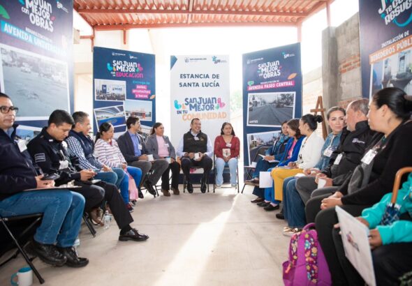 San Juan del Río acerca servicios y atiende necesidades ciudadanas en Estancia de Santa Lucía