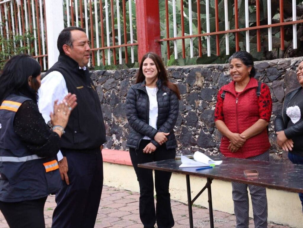 Presidente Roberto Cabrera escucha y atiende las necesidades de la comunidad de Buenavista