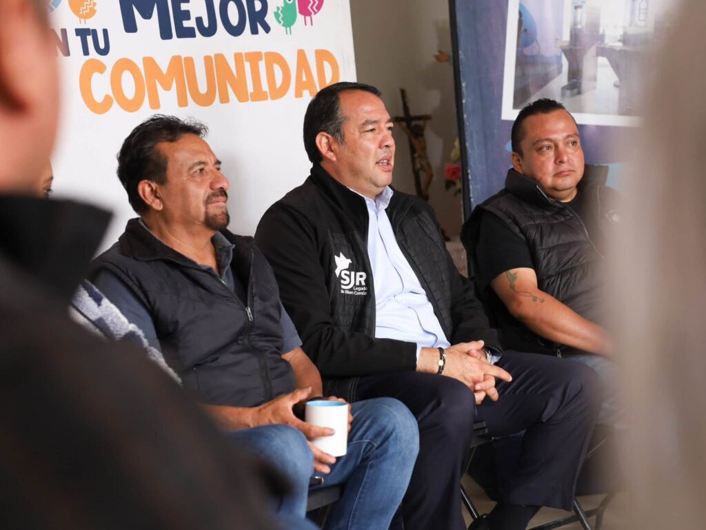 Gobierno Municipal acerca servicios y mantiene diálogo ciudadano durante la jornada «Viernes en Casa Blanca»