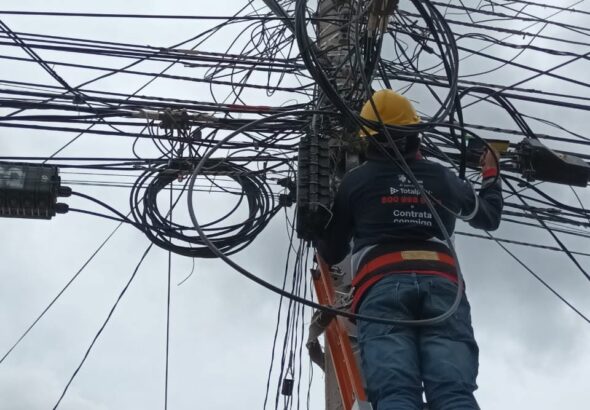 Retiran 800 kilogramos de cableado obsoleto en Guadalupe de las Peñas