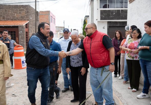 Inicia Roberto Cabrera rehabilitación de la calle 12 en la colonia Indeco con inversión superior a 3.4 mdp