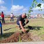 Realizan jornada de reforestación en Praderas del Sol con la plantación de 200 árboles