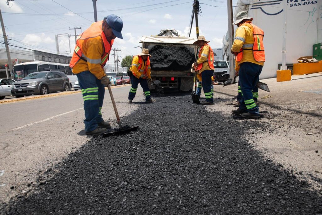 Bachean bulevar Hidalgo para mejorar la movilidad y seguridad vial en San Juan del Río