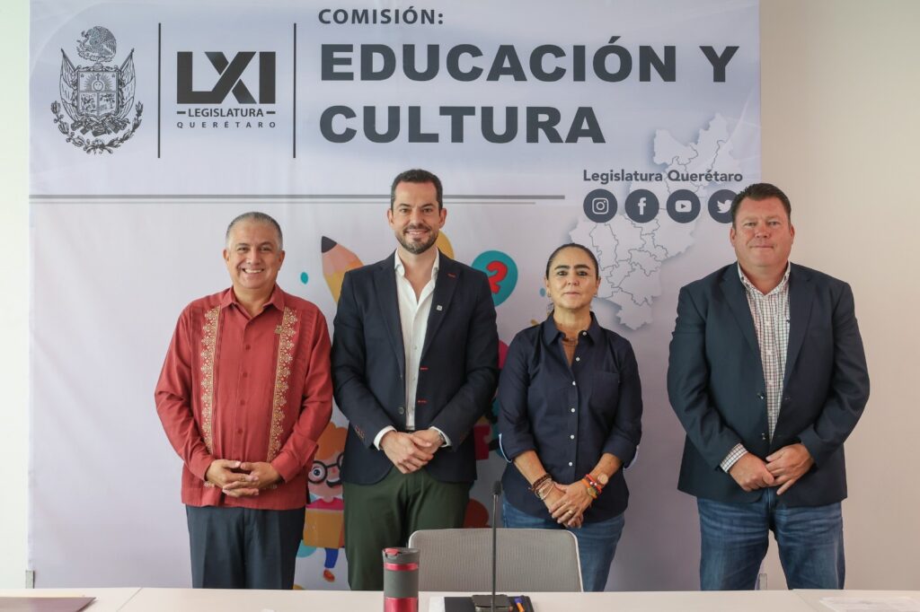Diputados integrantes de la Comisión de Educación y Cultura, aprobaron reforma al artículo 59 de la Ley de Educación del estado