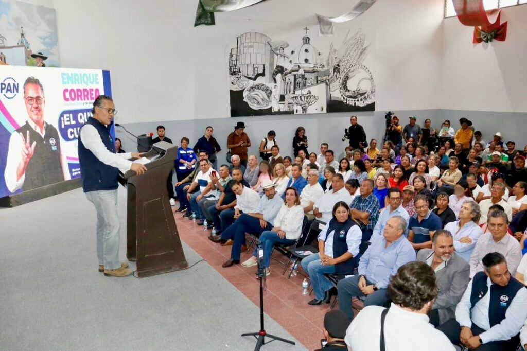 Enrique Correa rinde cuentas y llama a defender Querétaro